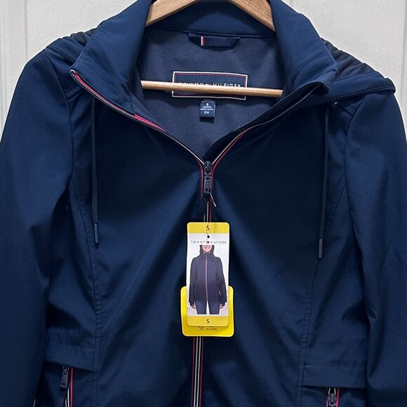 Tommy Hilfiger Women’s Lightweight Hooded Windbreaker Size S Blue Coastal (NEW) - Picture 2 of 13